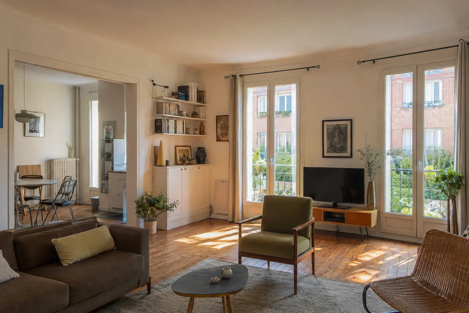Appartement r&eacute;nov&eacute; &agrave; Vincennes avec rangements sur mesure